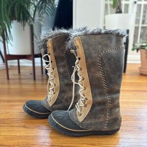 Sorel CATE THE GREAT 7 BISCOTTI CURRY  Boots  EXCELLENT Waterproof Fur SNOW Ski